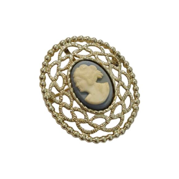 Vintage Filigree Framed Blue Cameo Brooch, Victorian Revival, Sarah Coventry - Picture 7 of 11